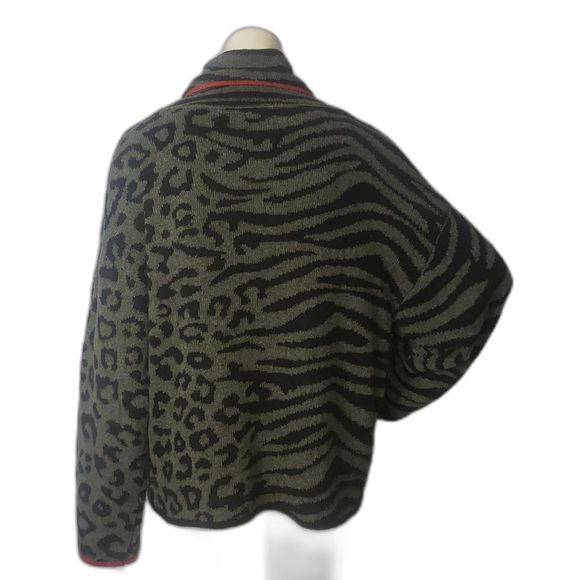 HARPER & LIV Olive Green Animal Print Cowl Neck Sweater Size Medium - Picture 2 of 6